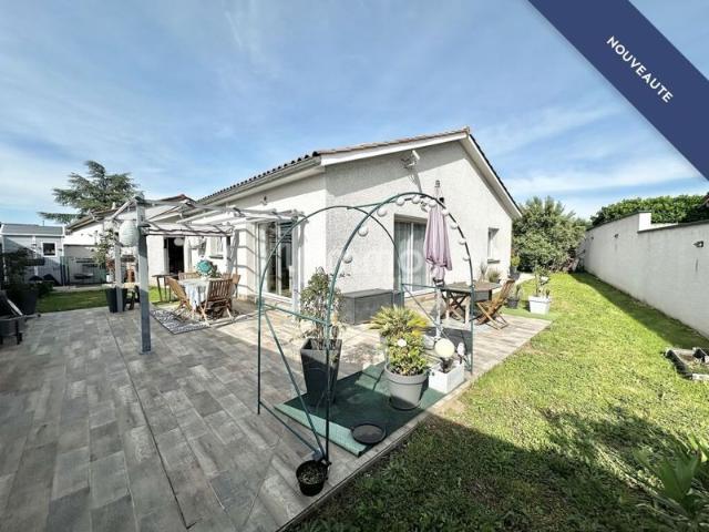 Maison 80m² Terrain 421m² Garage cabanon de jardin