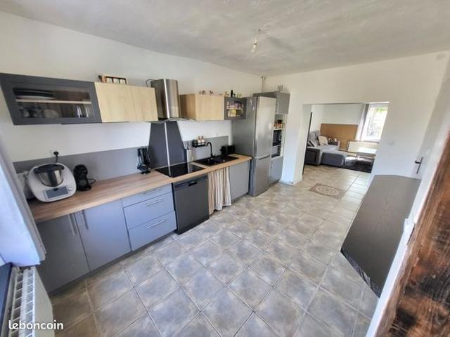 Maison 80m², 2 chambres poss 3, terrasse, jardin et garage