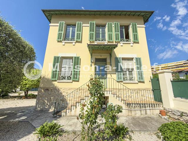 Maison avec jardin