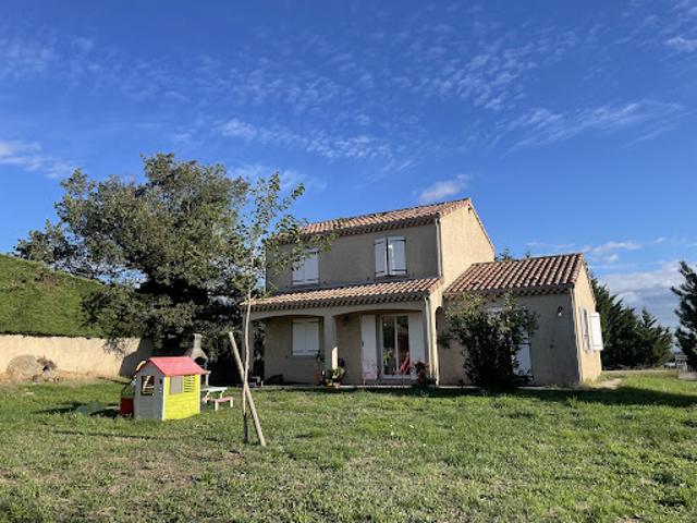 Maison avec jardin et terrasse