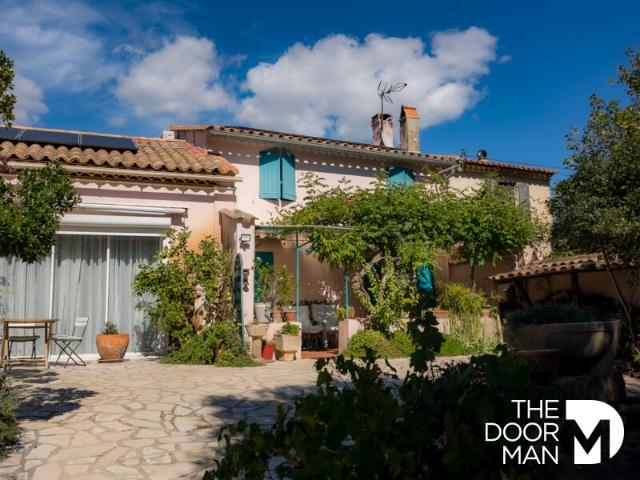 Maison 83500