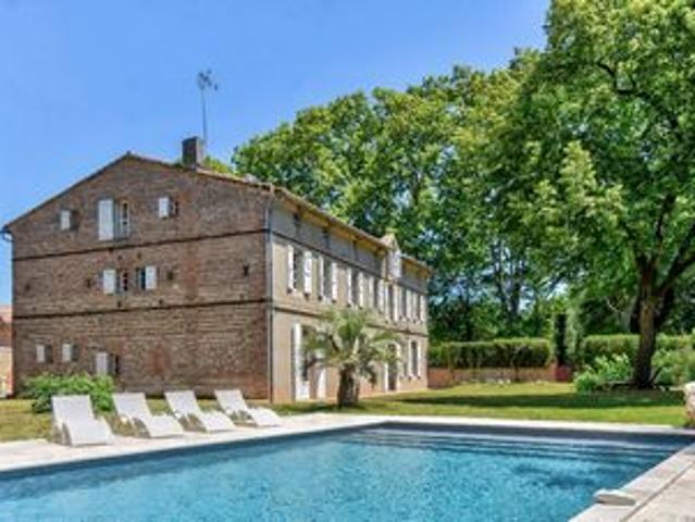 Maison 830 m2 st lieux les lavaur