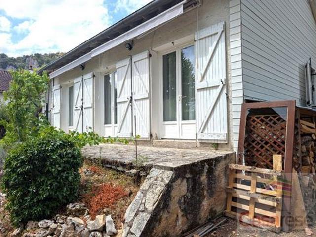 Maison 83 m²  3 chambres, bureau et terrain boisé  À 20 minutes de Cahors