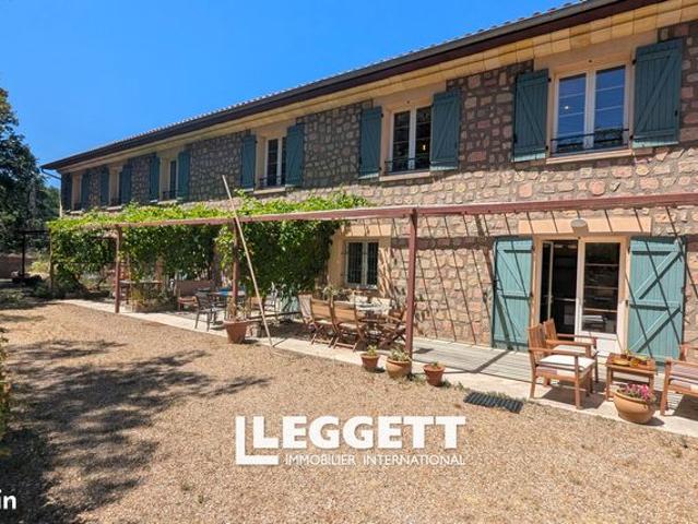 Maison 840 m² Le Bosc