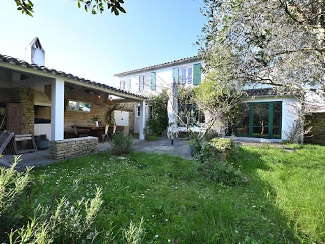 Maison avec jardin