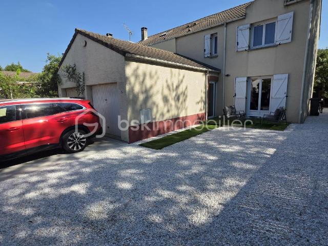Maison 85 m2 3 chambres garage et jardin
