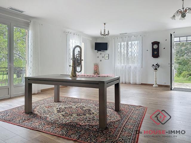 Maison familiale avec sous sol et beau parc à Milhac de Nontron