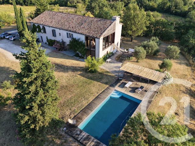 Maison avec piscine et jardin
