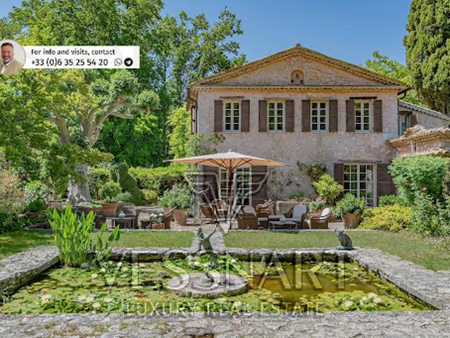 Maison avec piscine et jardin