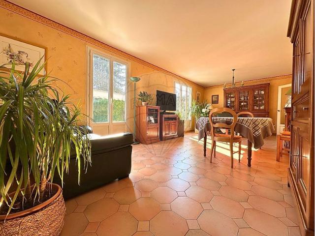 Maison 8 chambre s à vendre