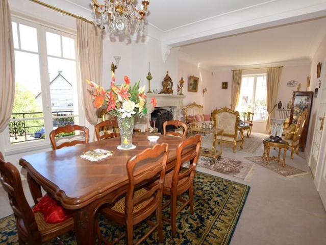 Maison 8 pièce s 205 m² 2 logements séparés