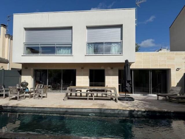 Maison 8 pièce s 208 m2, Bordeaux Caudéran, 5 chambres, Grand