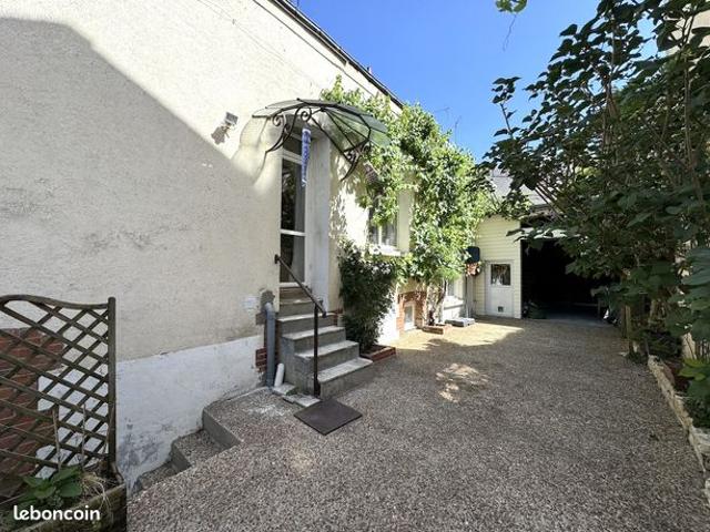 Maison 8 pièces 105 m²