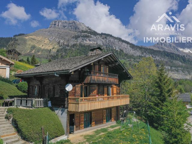 Maison 8 pièces 105 m²