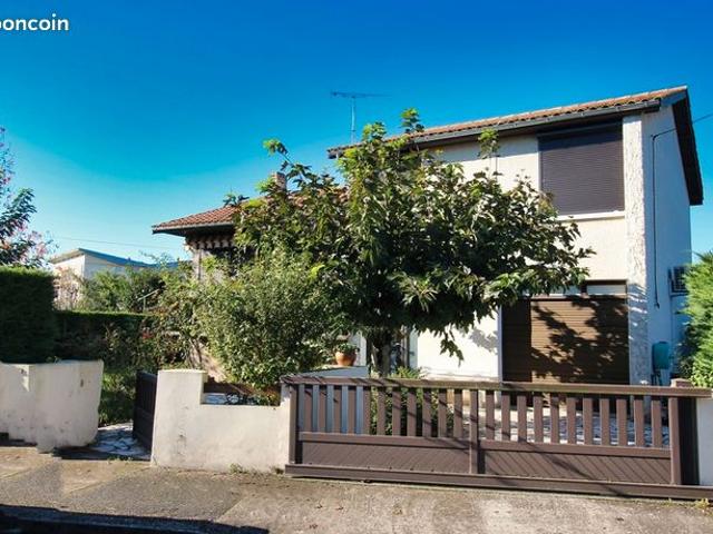 Maison 8 pièces 108 m²