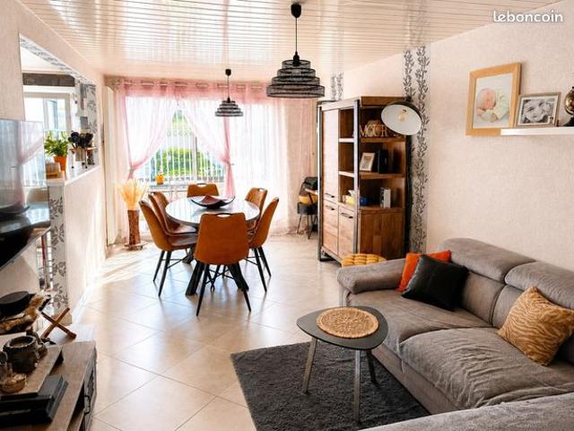 Maison 8 pièces 100 m²