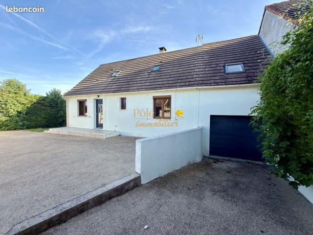 Maison 8 pièces 100 m²