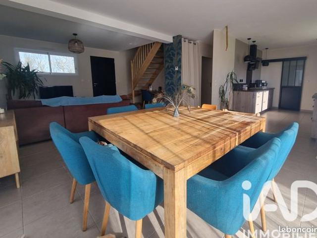 Maison 8 pièces 117 m²