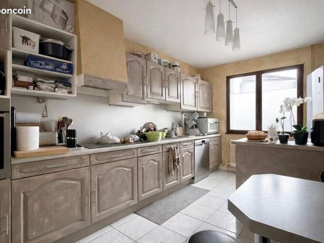 Maison 8 pièces 117 m²