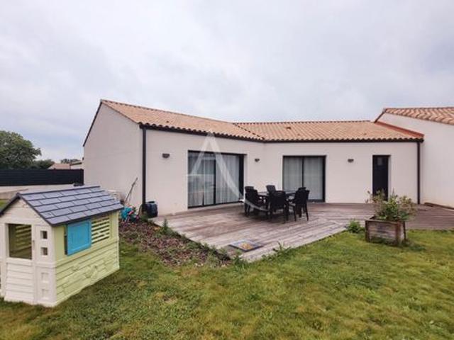 Maison 8 pièces 110 m²