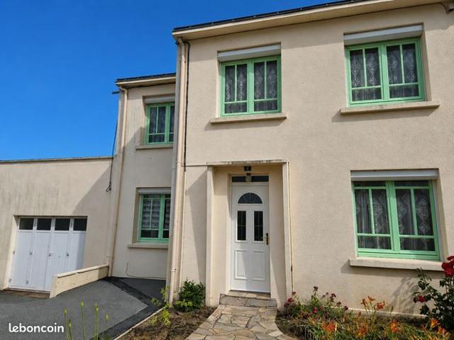 Maison 8 pièces 130 m²