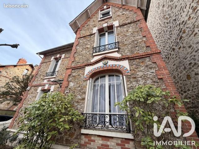 Maison 8 pièces 112 m²