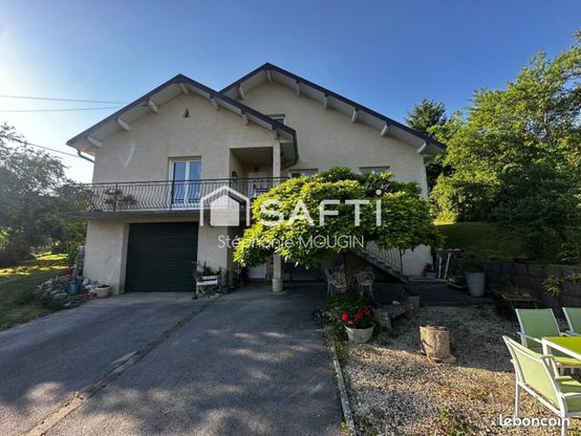 Propriété 8 pièces 113 m²