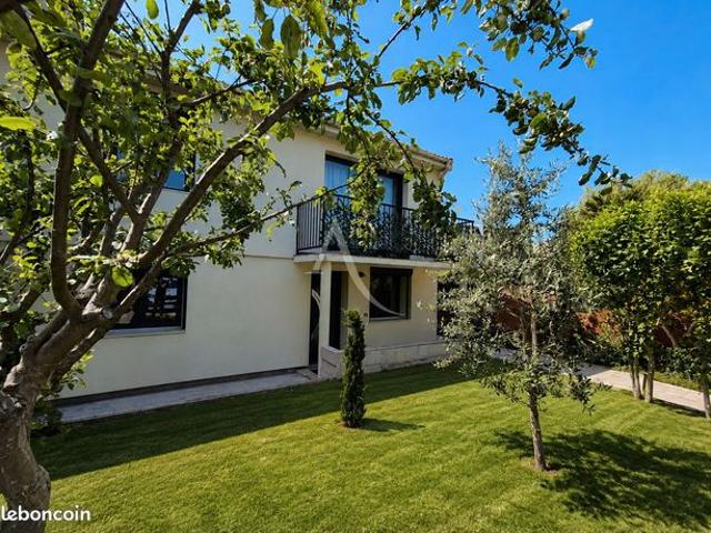 Maison 8 pièces 125 m²