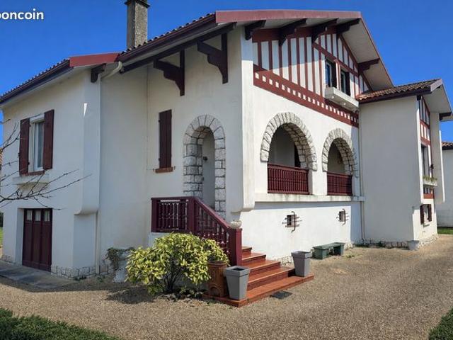 Maison 8 pièces 127 m²