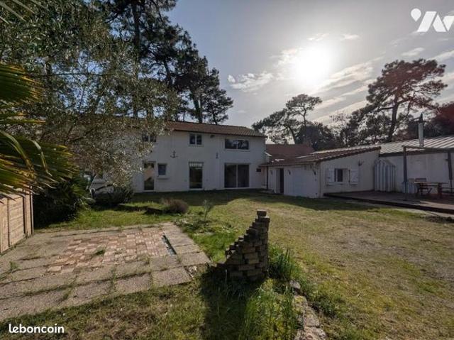 Maison 8 pièces 128 m²