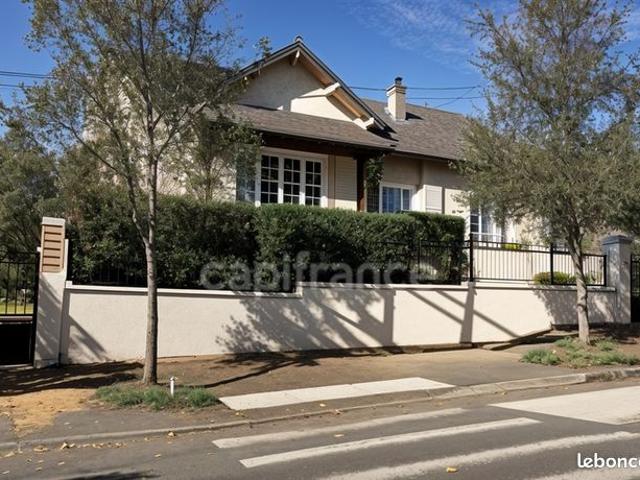 Maison 8 pièces 129 m²
