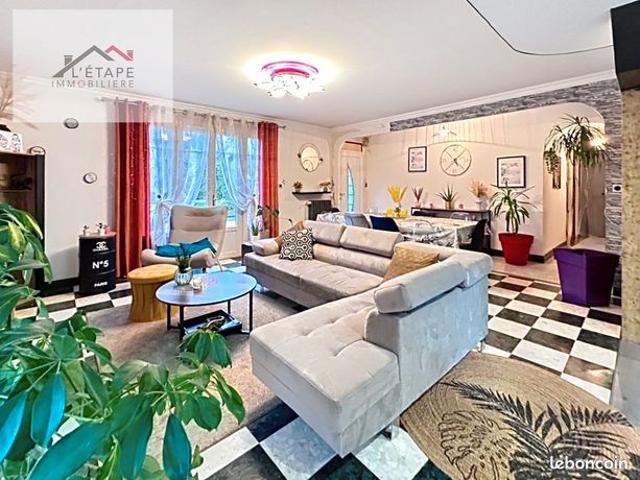 Maison 8 pièces 120 m²