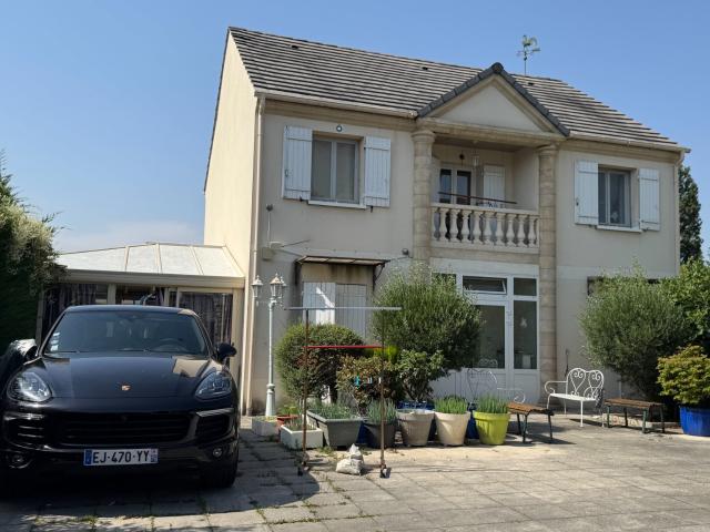 Maison 8 pièces 120 m²