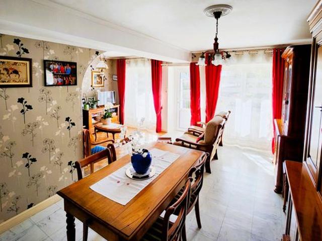 Maison 8 pièces 120 m²