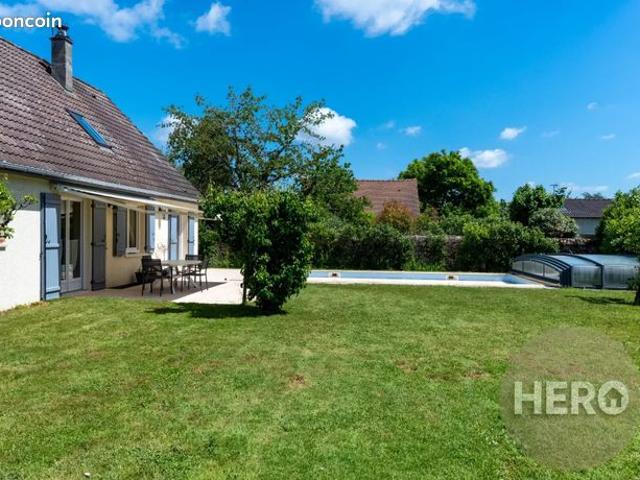 Maison 8 pièces 120 m²
