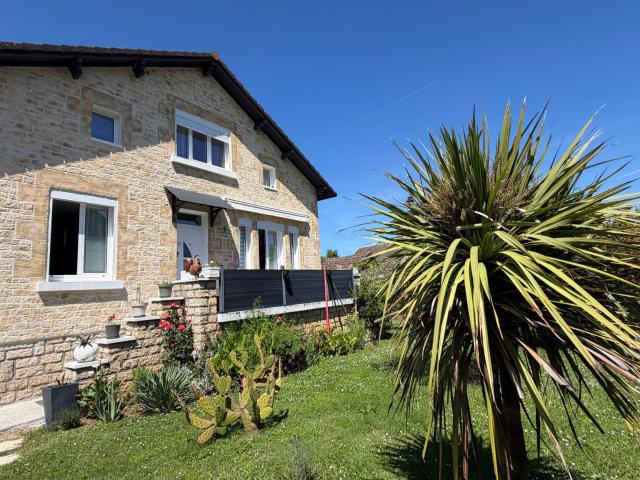 Maison 8 pièces 121 m²