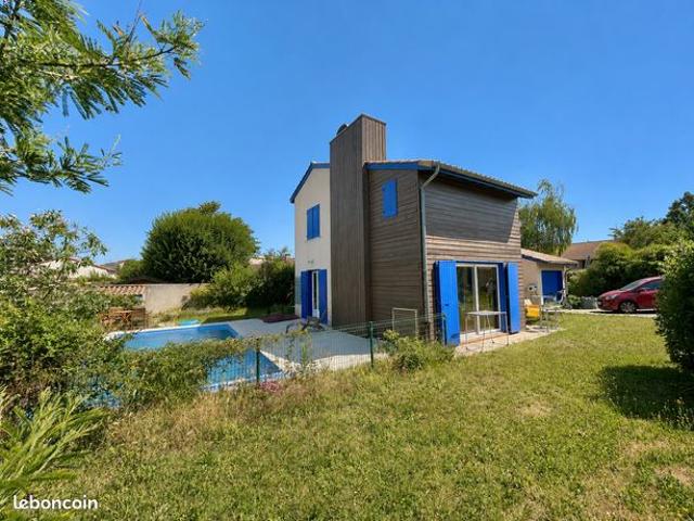 Maison 8 pièces 122 m²