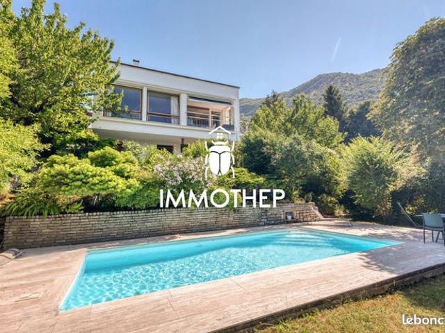 Maison 8 pièces 134 m²