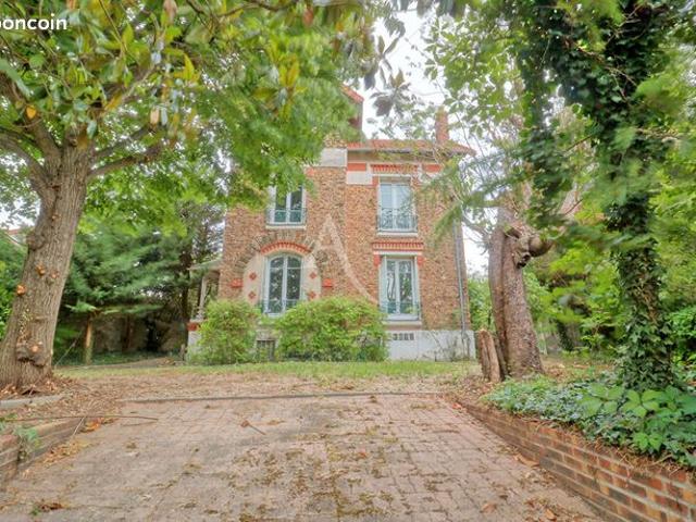 Maison 8 pièces 134 m²