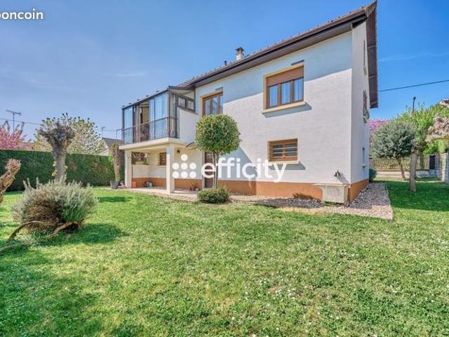 Maison 8 pièces 135 m²