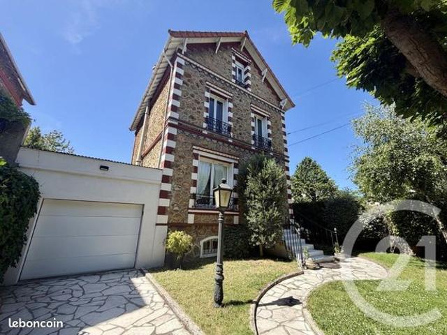 Maison 8 pièces 135 m²