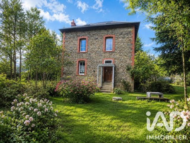 Maison 8 pièces 136 m²