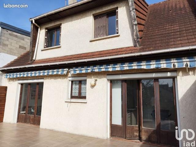 Maison 8 pièces 136 m²