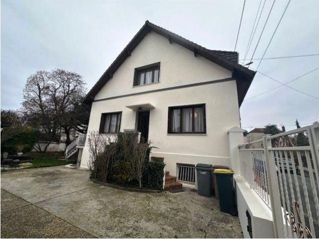 Maison 8 pièces 137 m²
