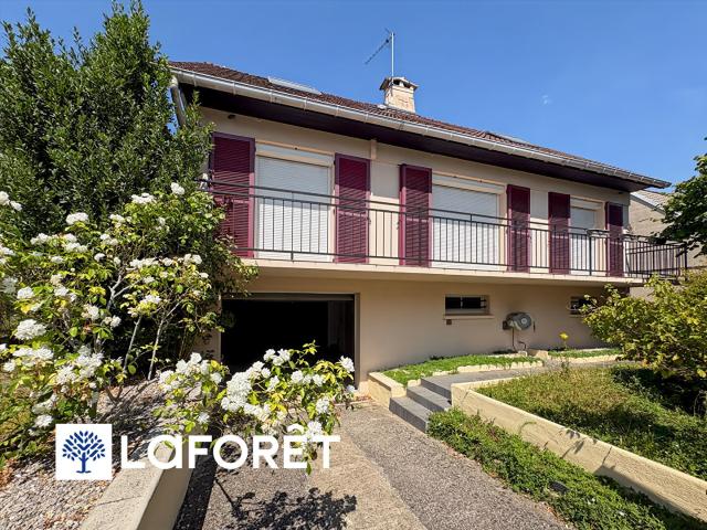 Maison 8 pièces 137 m²