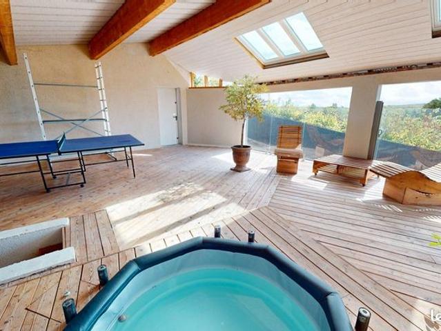 Maison 8 pièces 137 m²