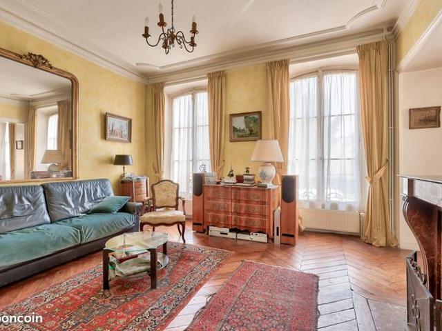 Maison 8 pièces 137 m²