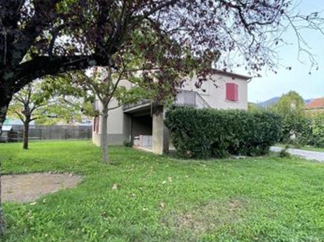 Maison 8 pièces 137 m²