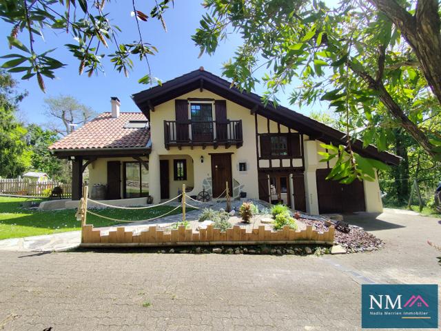 Maison 8 pièces 142 m²