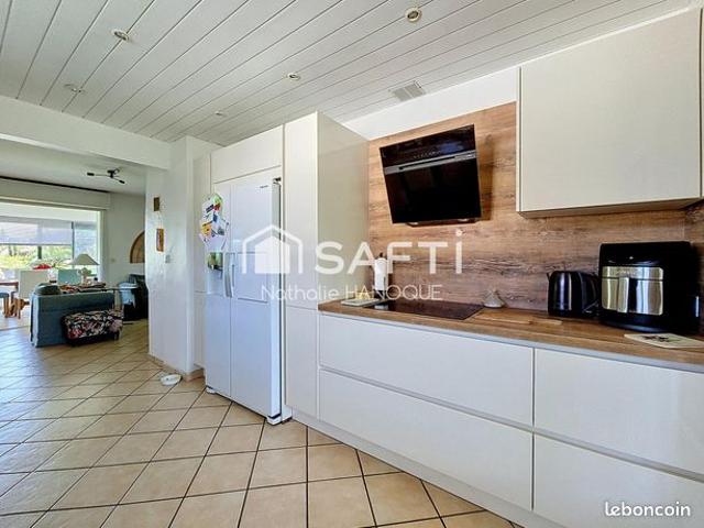 Maison 8 pièces 137 m²
